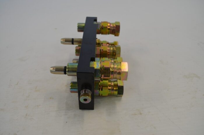 Multifaster 2P-3P single point valve connector, part number M116 - Image 9