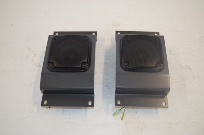 Kubota CD radio mount kit, part number B7325 - Image 6