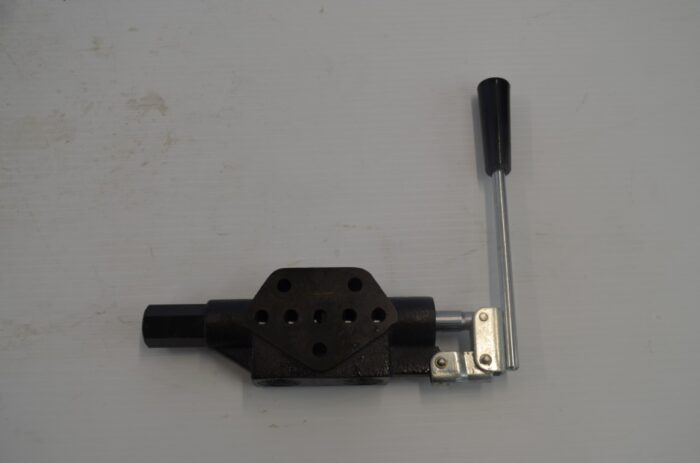 3 position valve section, part number BL7373 - Image 2