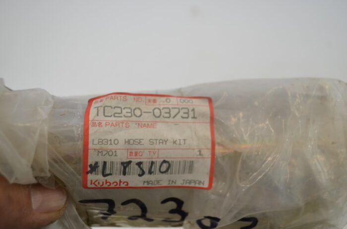 hose stay kit for rear remote valve, part number L8310 - Image 13