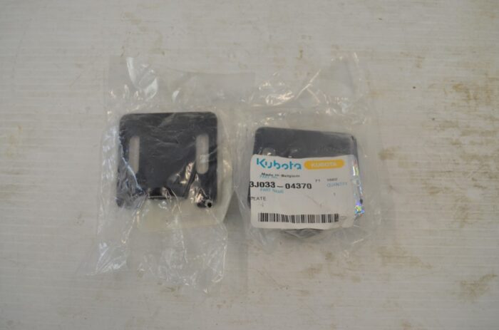 一 Kubota rear extension light kit for M7 series, part number M3808 - Image 14