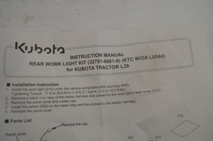 Kubota rear work light kit for L39 series tractor, part number L8044 - Image 8
