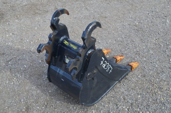 SoCotech 16" tooth bucket, fits KX series - Image 5