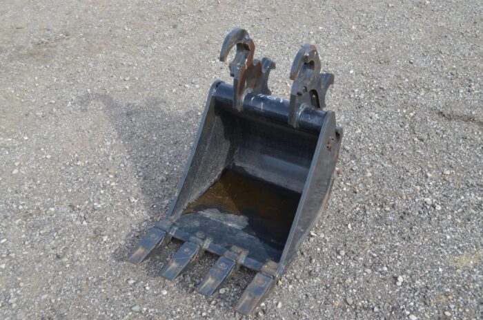 SoCotech 18" tooth bucket, fits KX series - Image 4