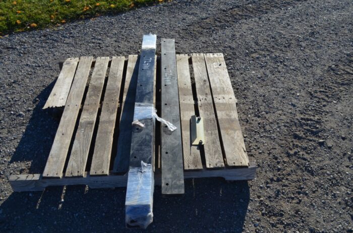 New 70" poly skid cutting edges, rubber edge 58" - Image 2