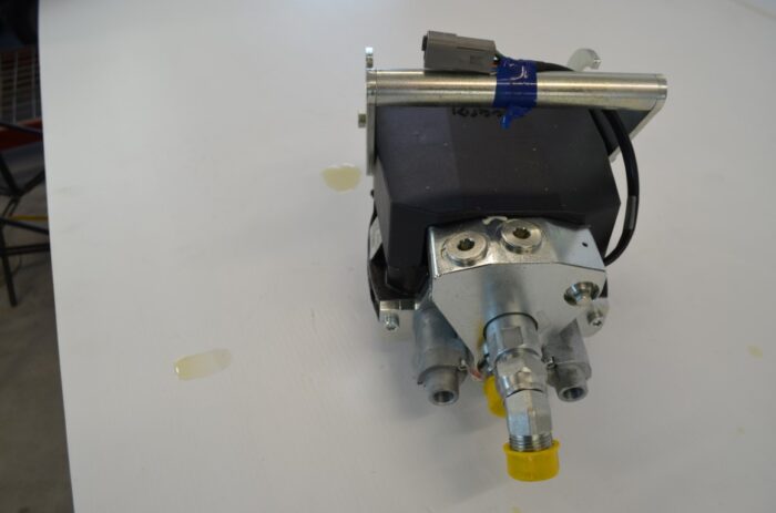 loader valve pakage to fit model M3870 - Image 6