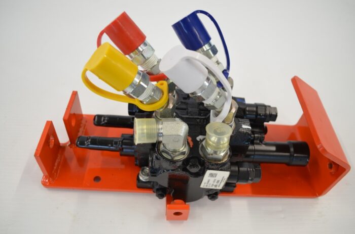 一 loader valve Model M1894 to fit M105X, M125X - Image 4