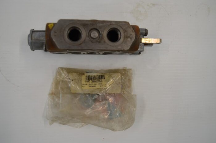 spool suction assembly, part number 7005092025 - Image 2