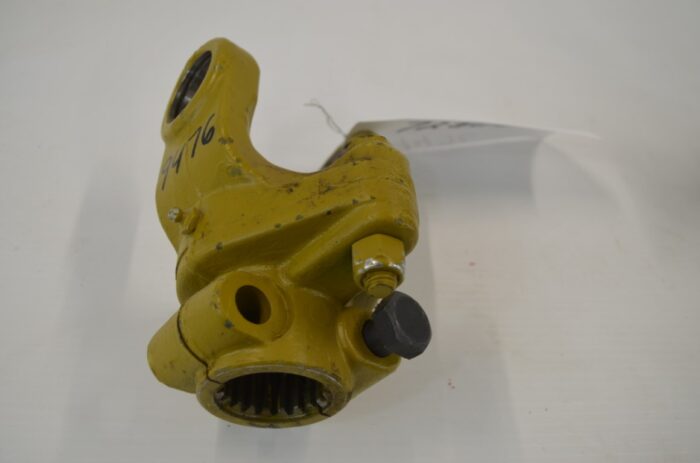 Pronovost yoke, part number 9476 - Image 2