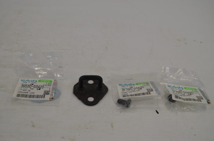 Kubota door lock kit to fit many Kubota tractors, part number 3653053400 - Image 2