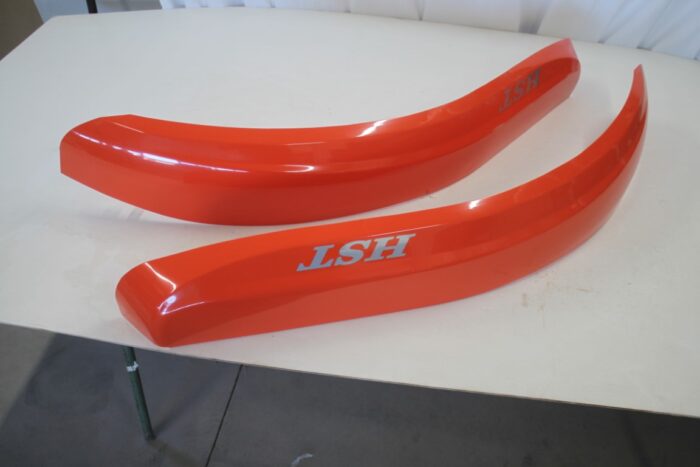 Kubota left and right fender set to fit Kubota L6060 tractor - Image 4