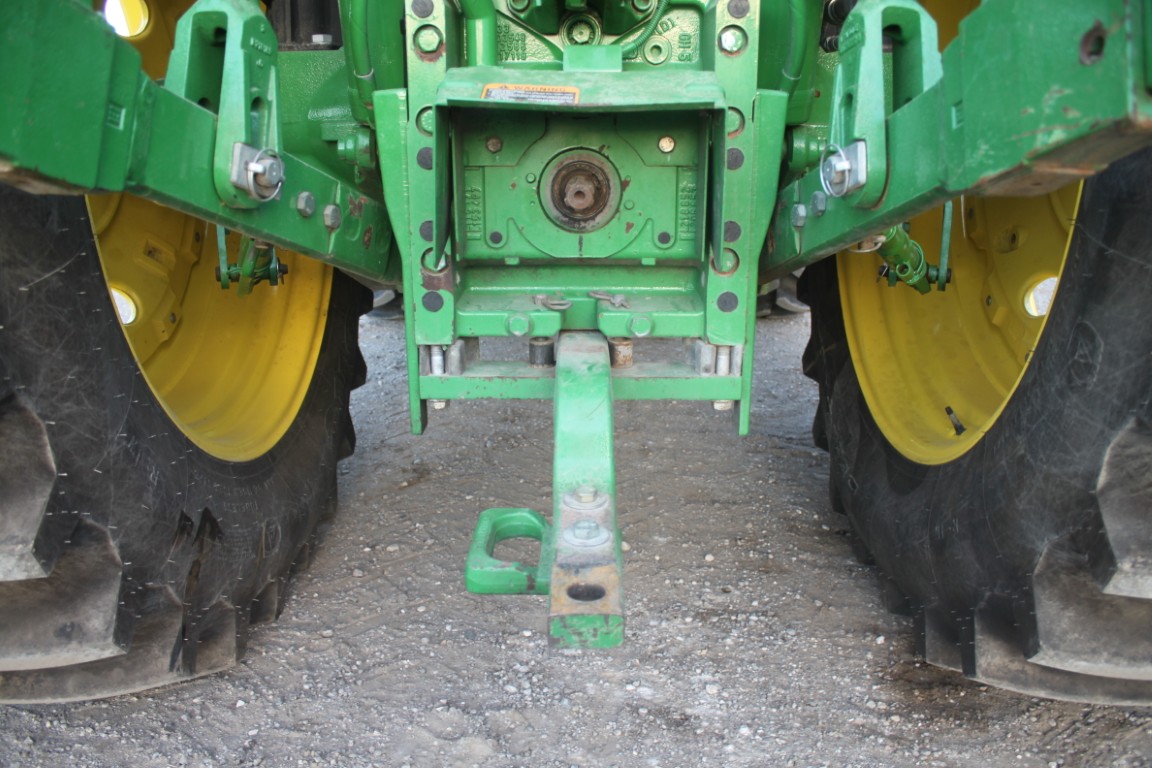 JD 6145M 4wd tractor, cab, air, 640R SL loader, single point hydraulic hook up, 3rd function, 24 speed AutoQuad w/ creeper, 3 remotes, autotrac ready, Firestone 18.4R42, one owner, 1800 hours, 2018 model, made in Germany - Image 13