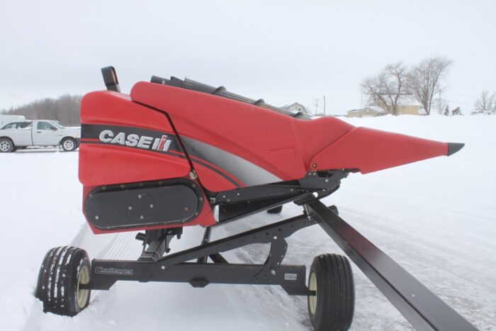 Case/Int 4208 8 row chopping corn head, knife rolls, hyd deck - Image 3
