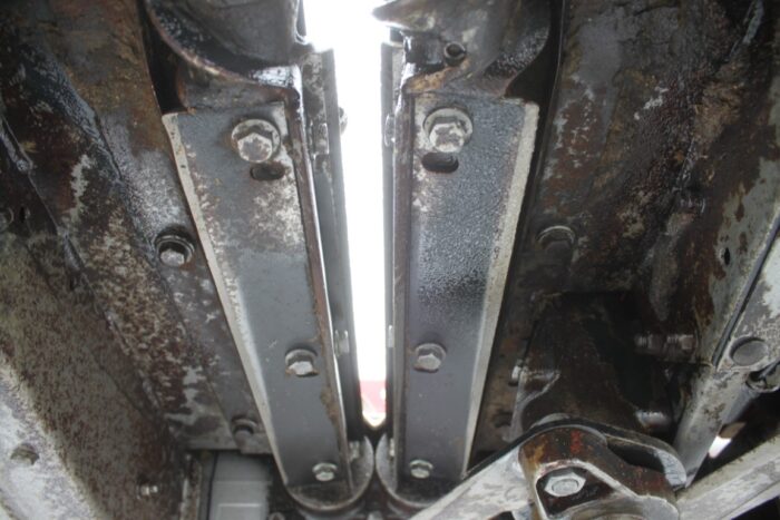 Case/Int 4208 8 row chopping corn head, knife rolls, hyd deck - Image 13