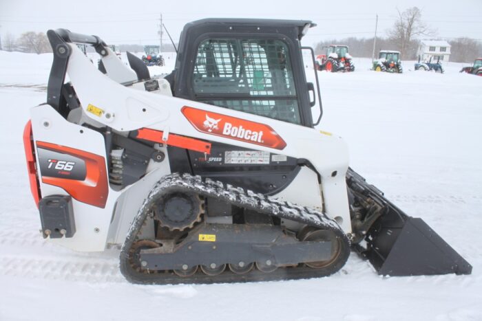 Bobcat T66 track skidsteer, cab, air, 2-speed, hydraulic coupler, 1450 hours - Image 4