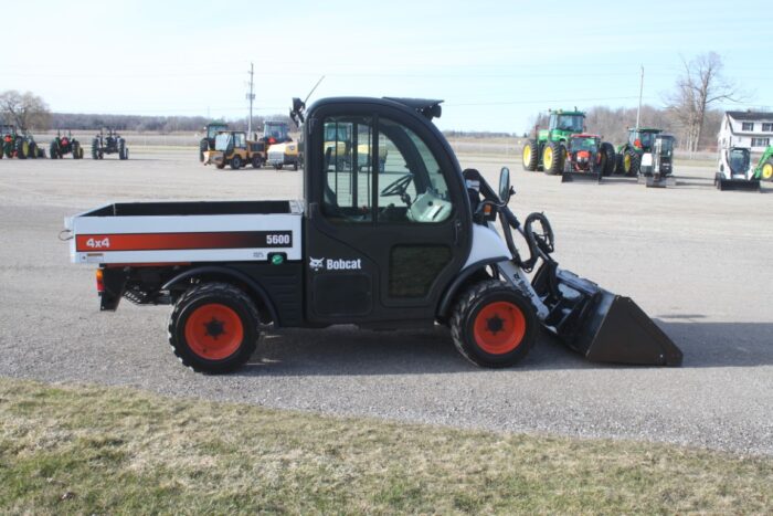 Bobcat 5600 toolcat/ bucket - Image 4