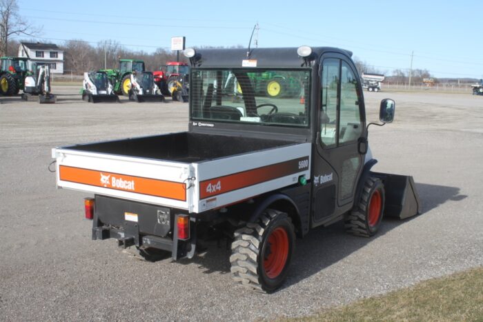 Bobcat 5600 toolcat/ bucket - Image 5