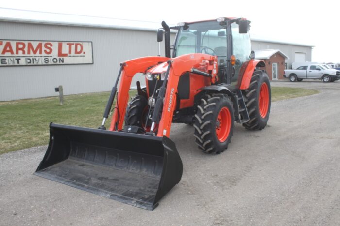 Kubota M100GX 4wd tractor, cab, air, powershift, M5 loader, 2 sets of remotes - Image 2