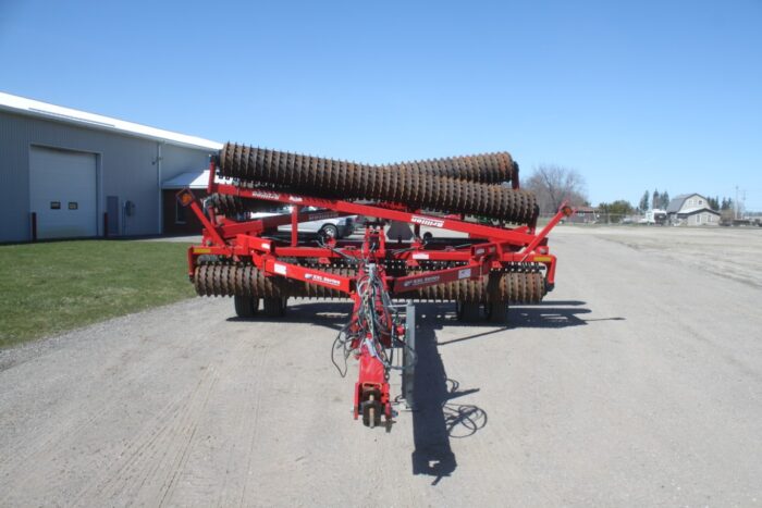 Brillion XXL44 44' X-fold packer, scrapers, 20" ductile wheels, low acres - Image 3