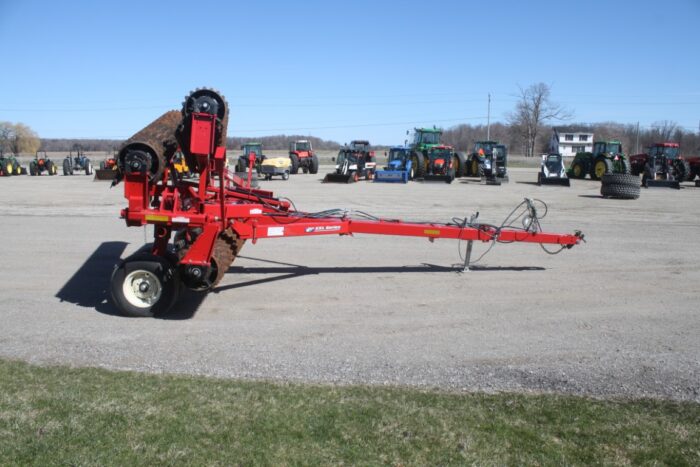 Brillion XXL44 44' X-fold packer, scrapers, 20" ductile wheels, low acres - Image 5