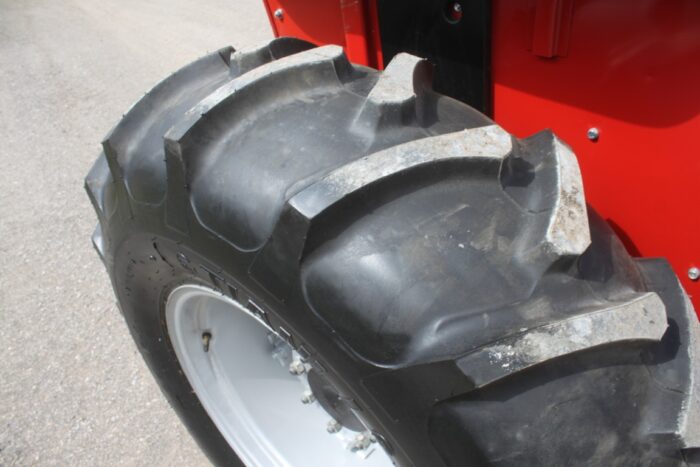 Case/Int 495 2wd tractor, rops, shuttle, 14.9x24 - Image 10