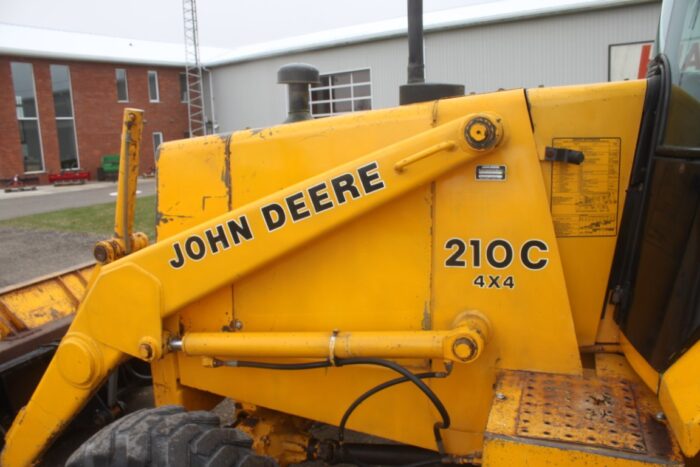 JD 210C 4wd backhoe, cab, E-hoe, one owner - Image 14
