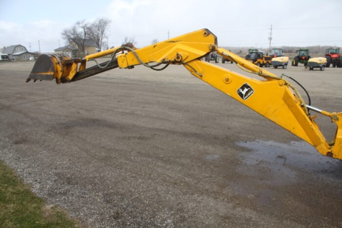 JD 210C 4wd backhoe, cab, E-hoe, one owner - Image 22