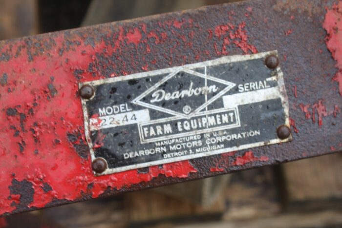 Dearborn 3pth belt drive buzz saw - Image 7