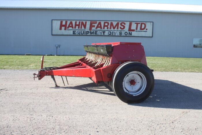 Case/Int 5300 21 run seed drill, grass box, press wheels, very clean
