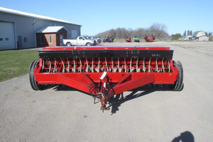 Case/Int 5300 21 run seed drill, grass box, press wheels, very clean - Image 3