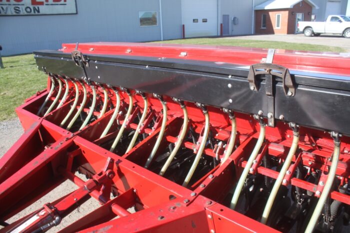 Case/Int 5300 21 run seed drill, grass box, press wheels, very clean - Image 15