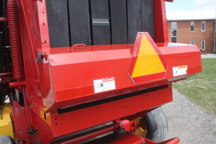 New Holland BR7060 Silage Special round baler, net wrap, mega wide pickup - Image 9