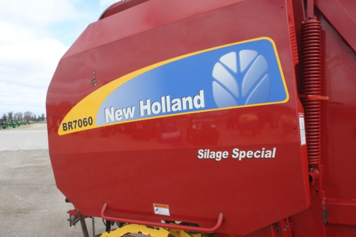 New Holland BR7060 Silage Special round baler, net wrap, mega wide pickup - Image 13