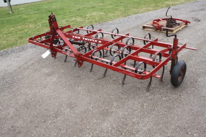 Kongskilde Triple K 10' 3pth cultivator