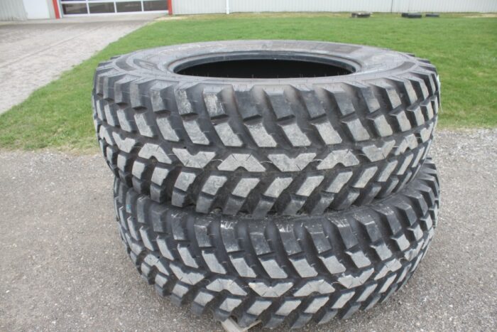 Nokian pair of 2, 540/80R38, TR/2 - Image 2