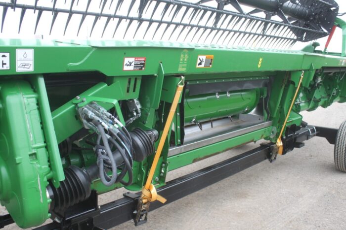 JD RD30F 30' flex draper, dual drive knife, very nice, 2022 model (Header Carrier Wagon is NOT INCLUDED) - Image 11