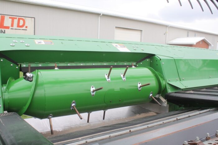 JD RD30F 30' flex draper, dual drive knife, very nice, 2022 model (Header Carrier Wagon is NOT INCLUDED) - Image 16