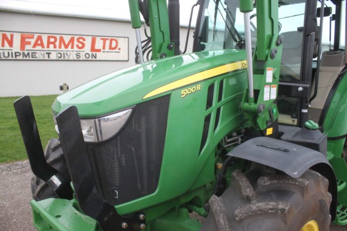 JD 5100R 4wd tractor, cab, air, 16 speed CommandQuad, 2 remotes, 480/70R34, Quicke X4S loader - Image 16