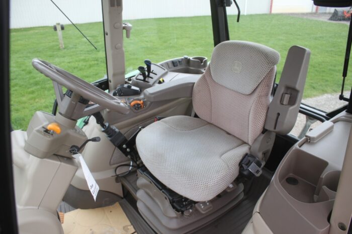 JD 5100R 4wd tractor, cab, air, 16 speed CommandQuad, 2 remotes, 480/70R34, Quicke X4S loader - Image 20
