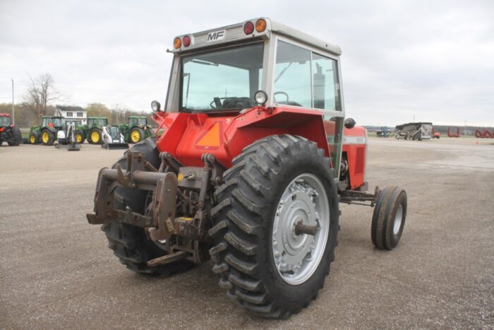 MF 3505 2wd tractor, cab, air, 18.4x38, 8 speed shuttle, 2 remotes, 3789 hours local unit - Image 6