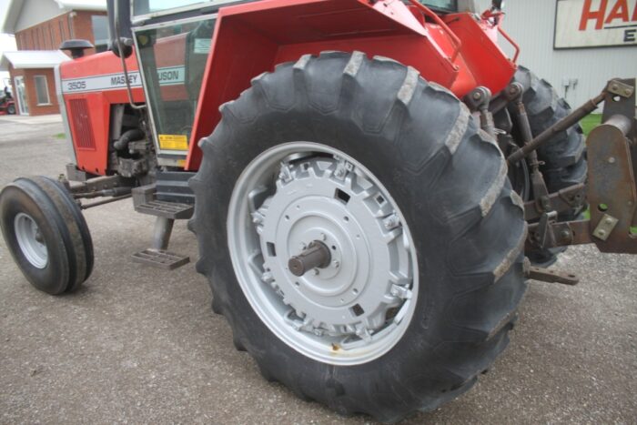 MF 3505 2wd tractor, cab, air, 18.4x38, 8 speed shuttle, 2 remotes, 3789 hours local unit - Image 9
