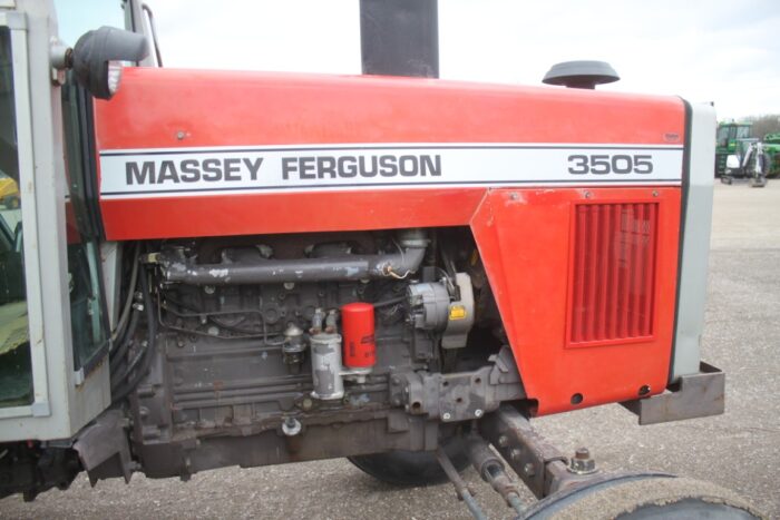 MF 3505 2wd tractor, cab, air, 18.4x38, 8 speed shuttle, 2 remotes, 3789 hours local unit - Image 12