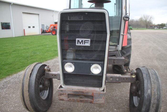 MF 3505 2wd tractor, cab, air, 18.4x38, 8 speed shuttle, 2 remotes, 3789 hours local unit - Image 14