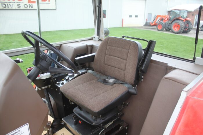MF 3505 2wd tractor, cab, air, 18.4x38, 8 speed shuttle, 2 remotes, 3789 hours local unit - Image 17