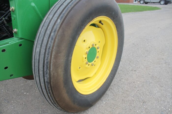 JD BD1108 13 run seed drill, double disc, light kit - Image 12