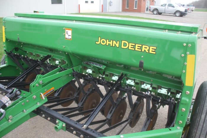 JD BD1108 13 run seed drill, double disc, light kit - Image 13