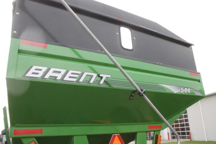 Brent 544 500 bu gravity wagon, tarp, green, as new - Image 9
