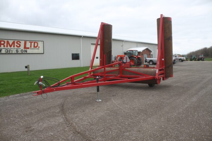 R & R 32' hydraulic land roller, lights, hwy service 12 ply tires - Image 2