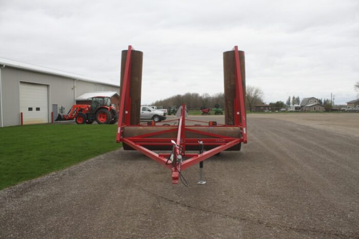 R & R 32' hydraulic land roller, lights, hwy service 12 ply tires - Image 3