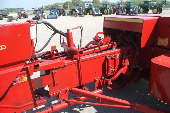 New Holland 326 small square baler, thrower, hyd tension - Image 12